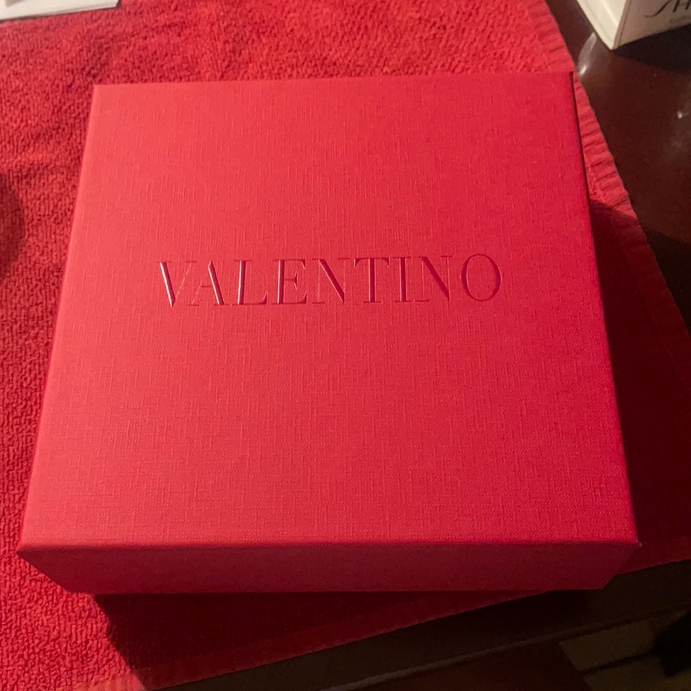 Valentino box